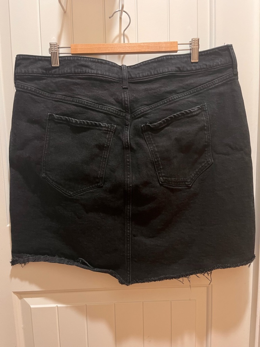 Old Navy Women's Plus Size Black Denim Skirt - 20 - Picture 2 of 10